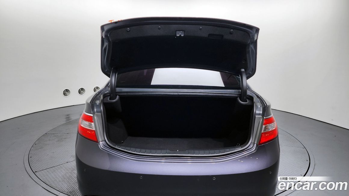 Hyundai Grandeur 2011