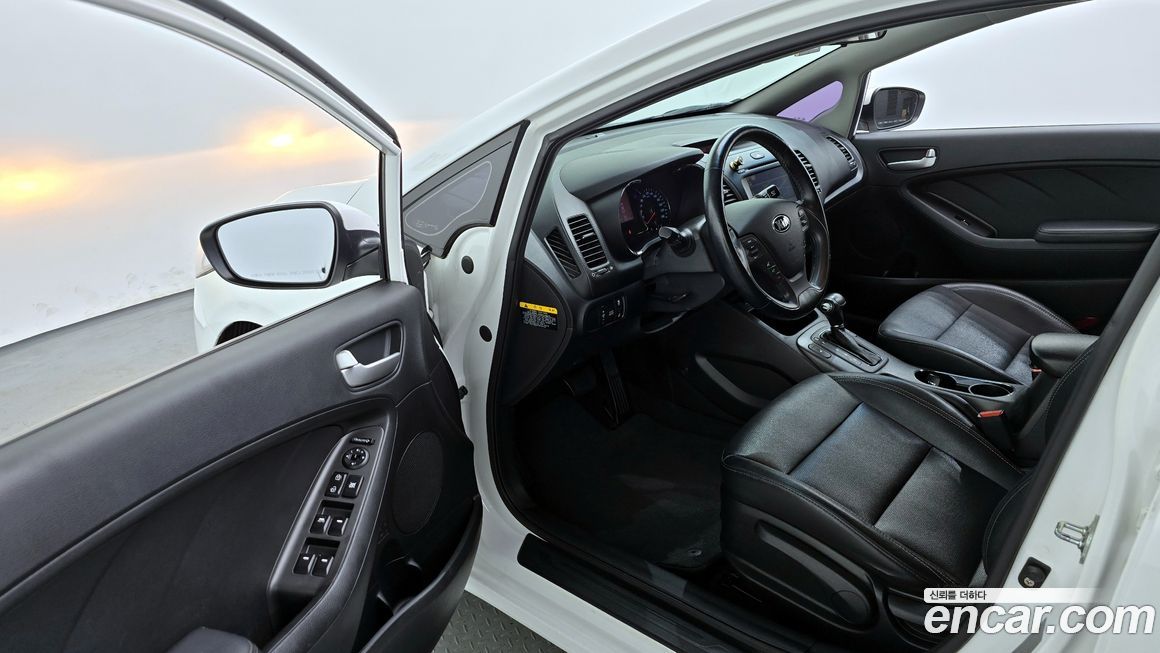 Kia K3 2013