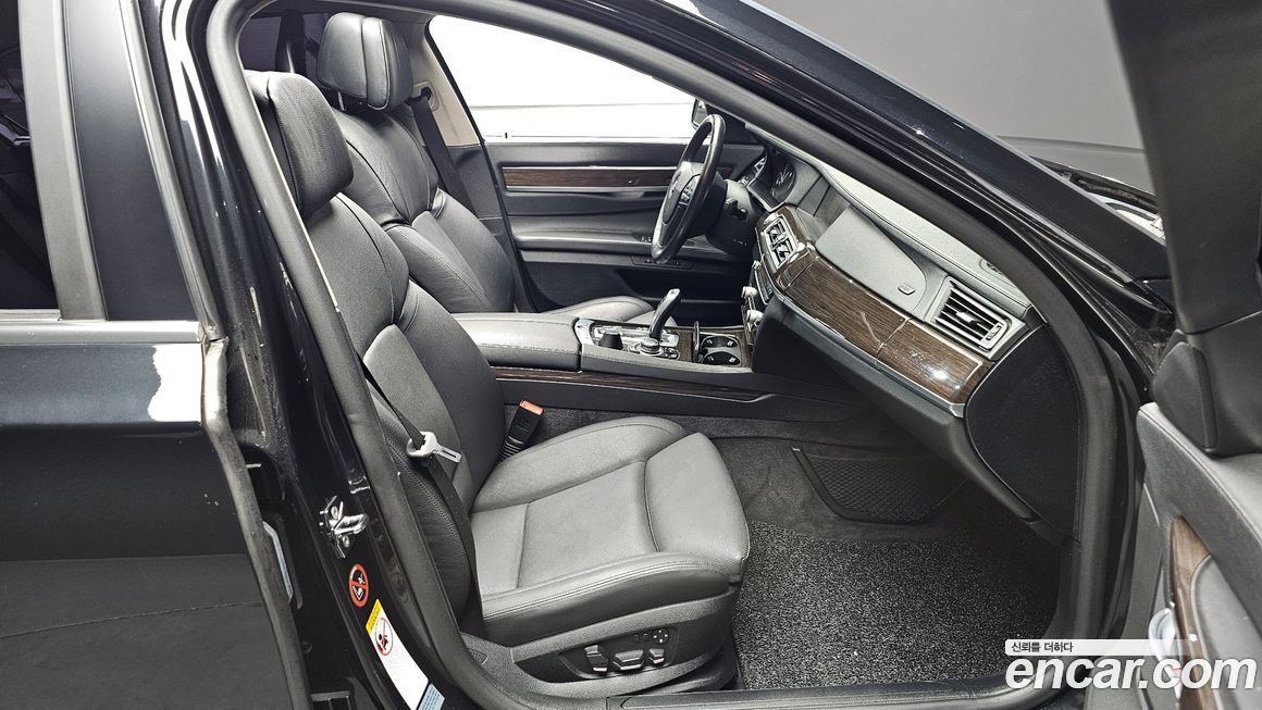 BMW 7-Series 2009