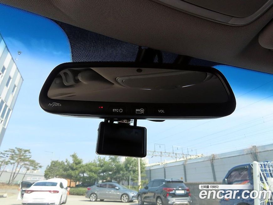 Hyundai Genesis 2012