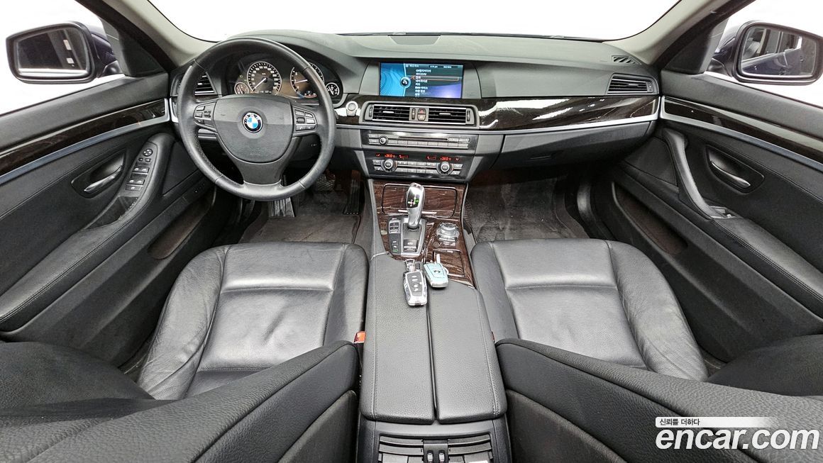 BMW 5-Series 2012