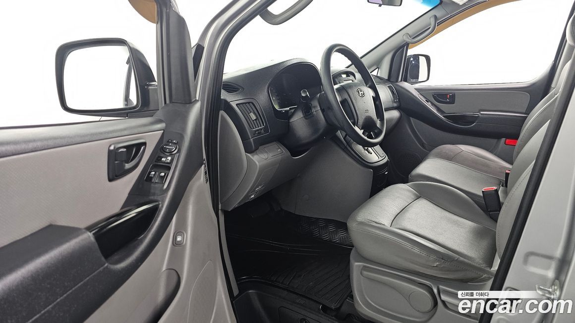 Hyundai Starex 2012