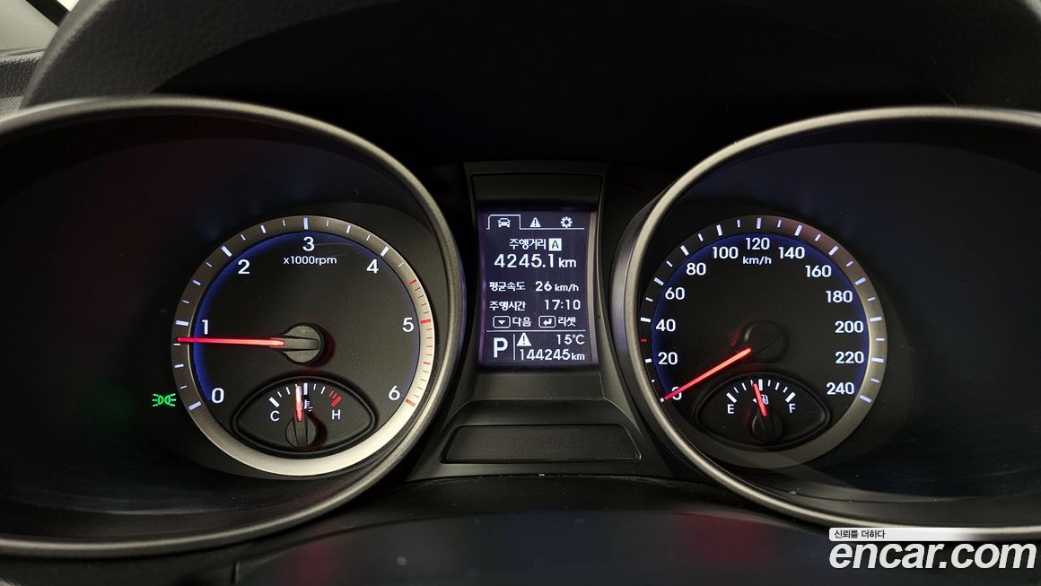 Hyundai Santafe 2015