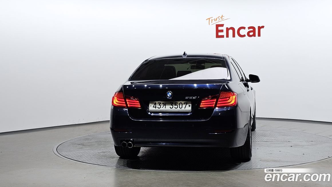 BMW 5-Series 2012
