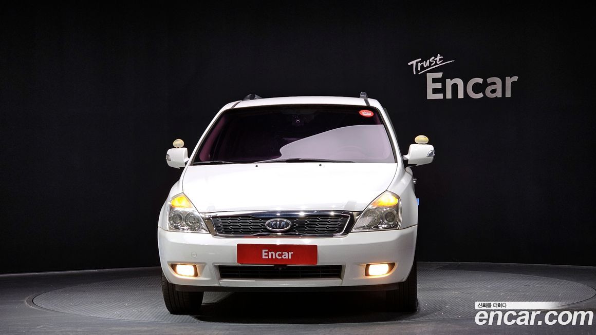 Kia Canival 2011