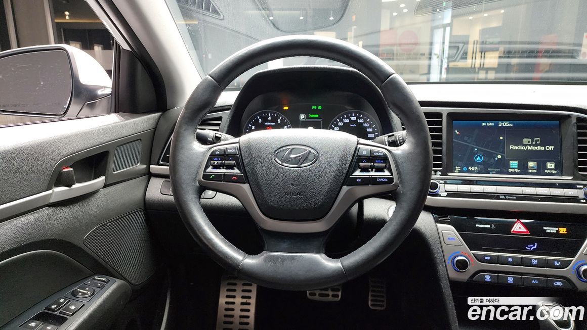 Hyundai AVANTE 2016