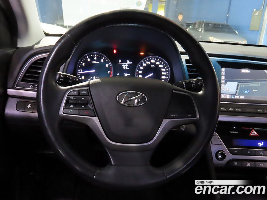 Hyundai AVANTE 2017