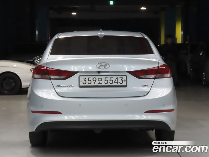 Hyundai AVANTE 2017