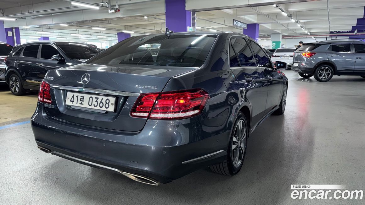 Mercedes-Benz E-Class 2016