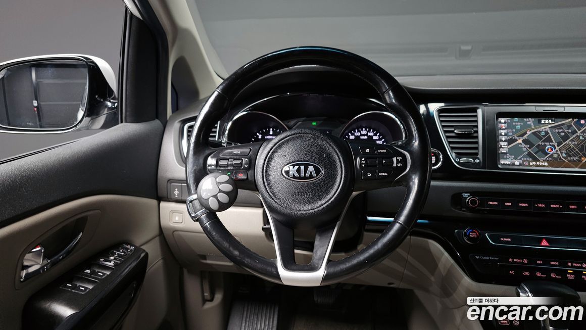 Kia Canival 2017