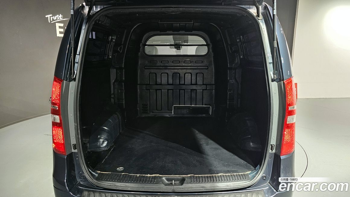 Hyundai Starex 2018
