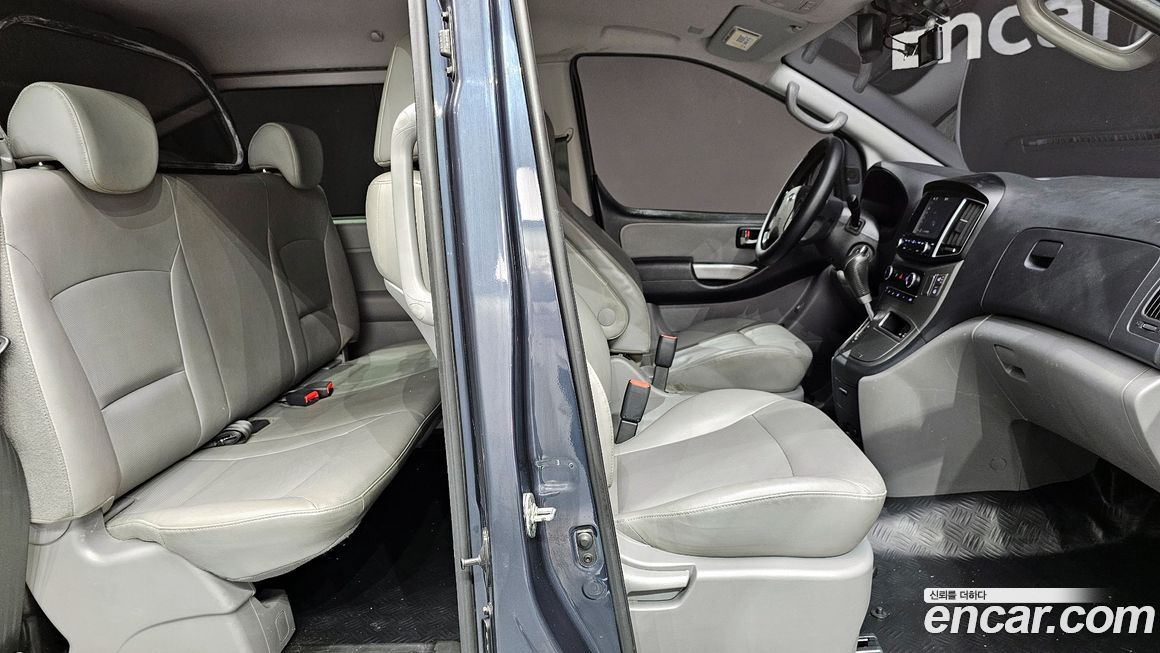 Hyundai Starex 2018