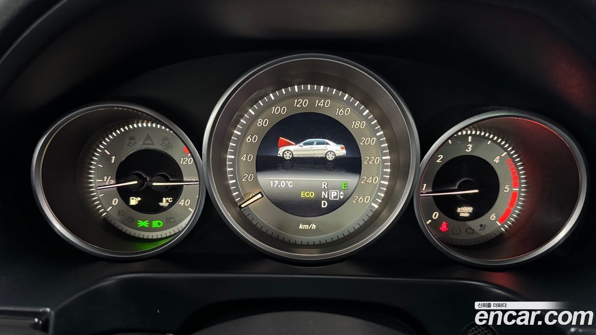 Mercedes-Benz E-Class 2016