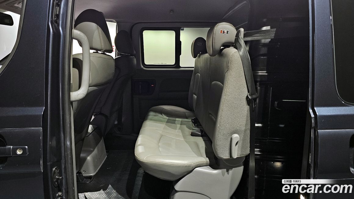 Hyundai Starex 2018