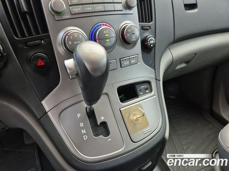Hyundai Starex 2016