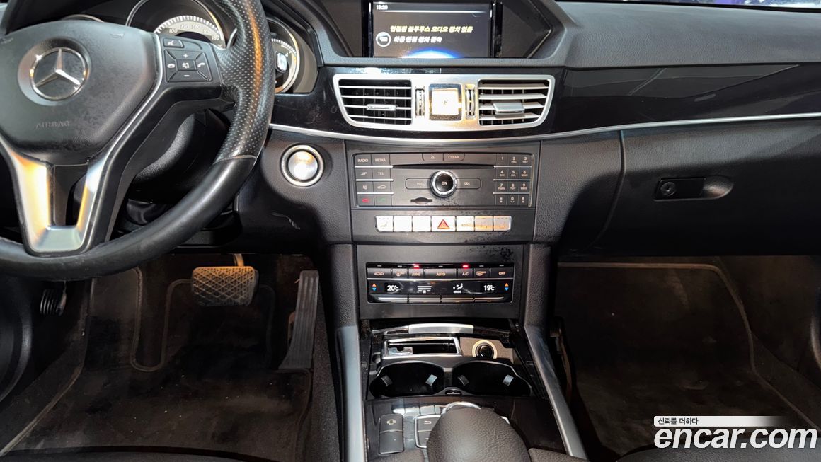 Mercedes-Benz E-Class 2016