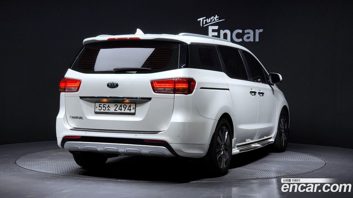 Kia Canival 2016