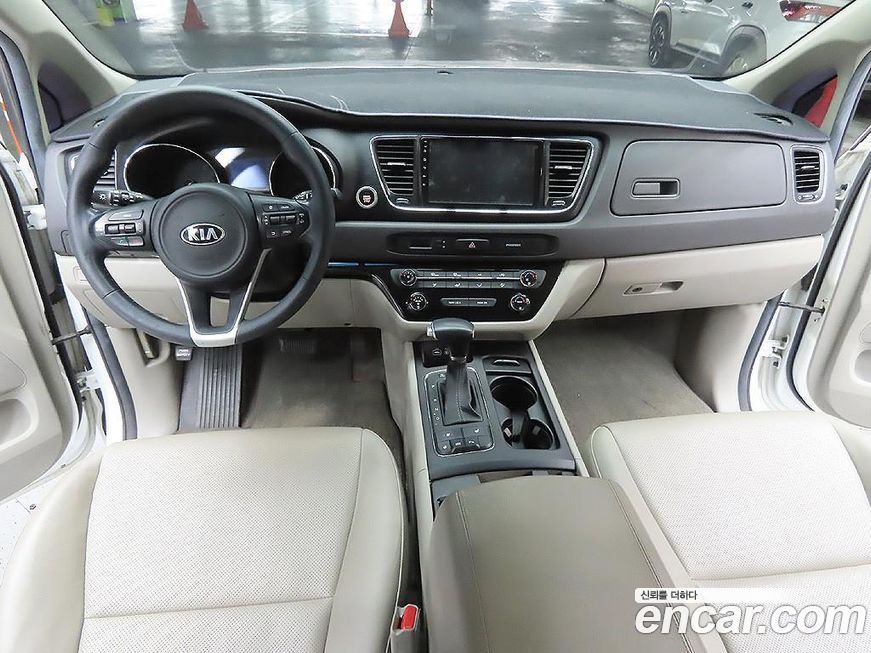 Kia Canival 2017