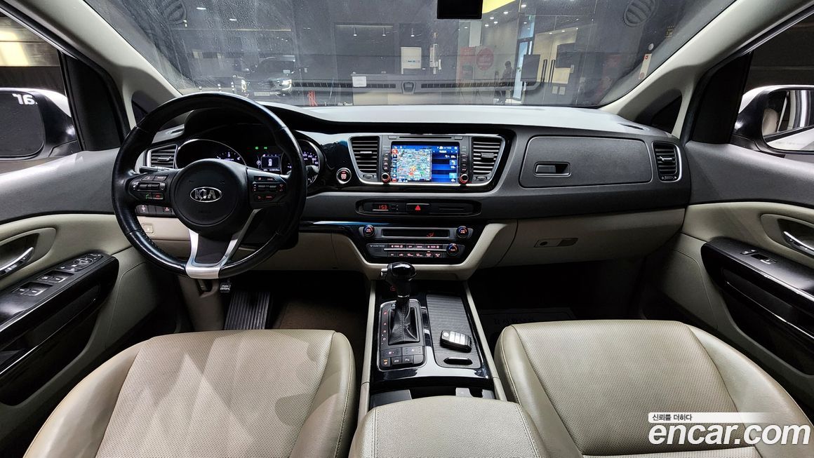 Kia Canival 2016