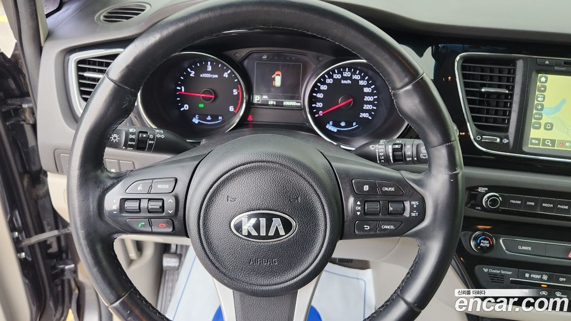 Kia Canival 2016