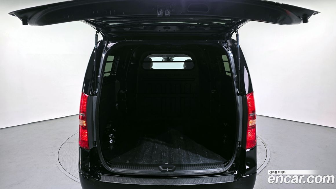 Hyundai Starex 2019