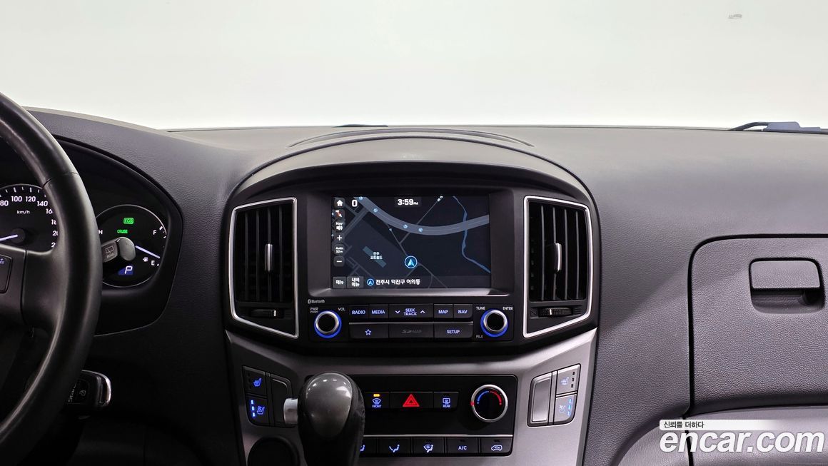 Hyundai Starex 2019
