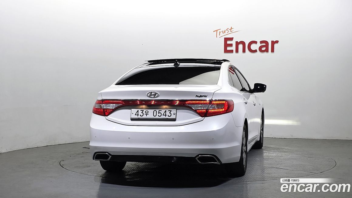 Hyundai Grandeur 2016