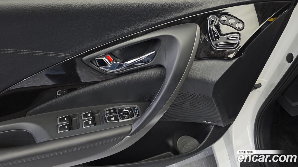 Hyundai Grandeur 2016