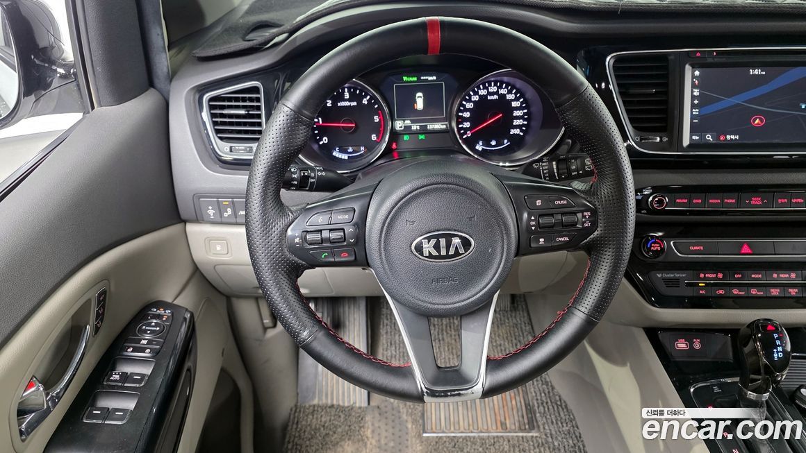 Kia Canival 2017