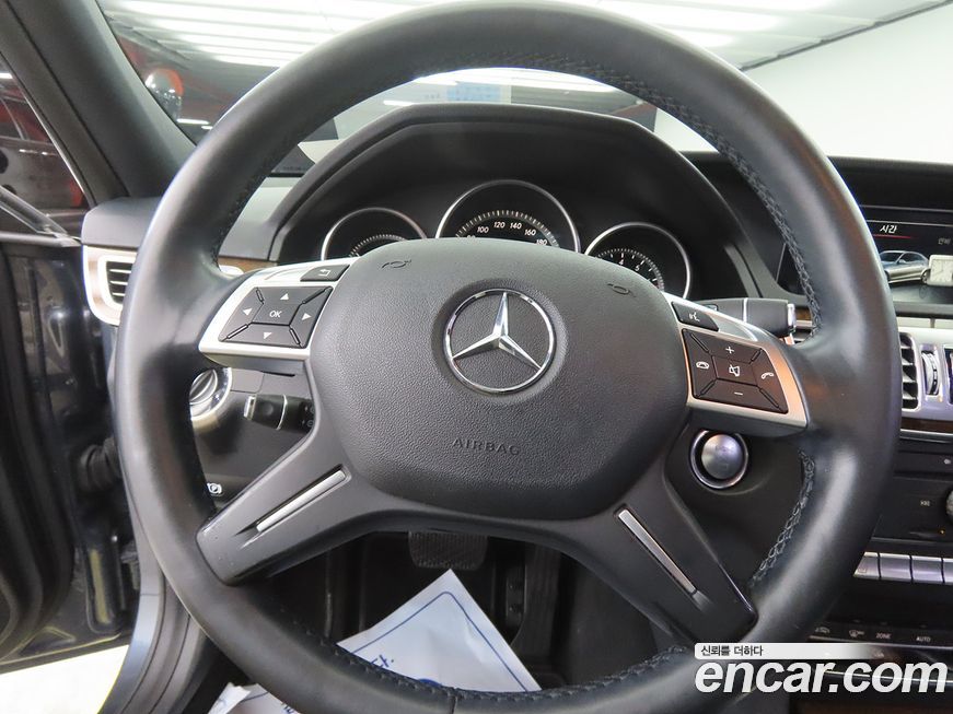 Mercedes-Benz E-Class 2016