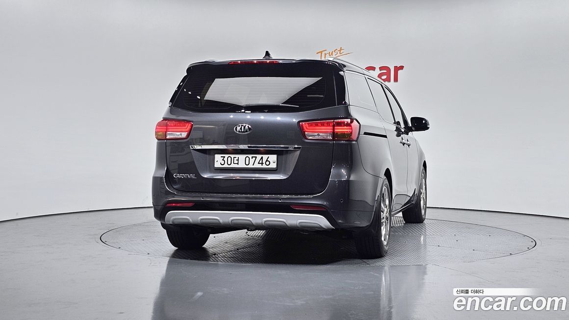 Kia Canival 2016