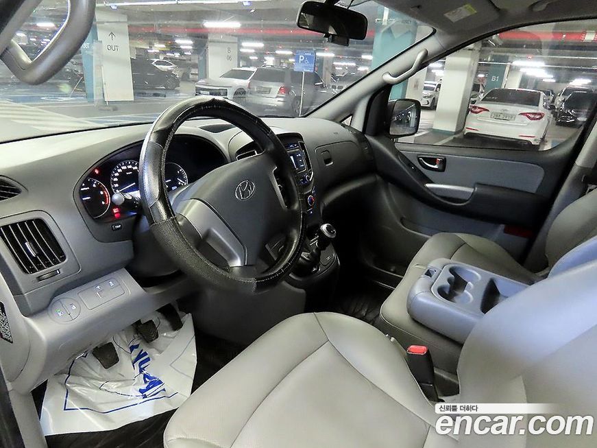 Hyundai Starex 2021