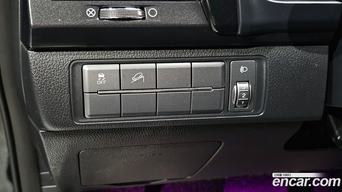 KG_Mobility_Ssangyong Rexton 2020