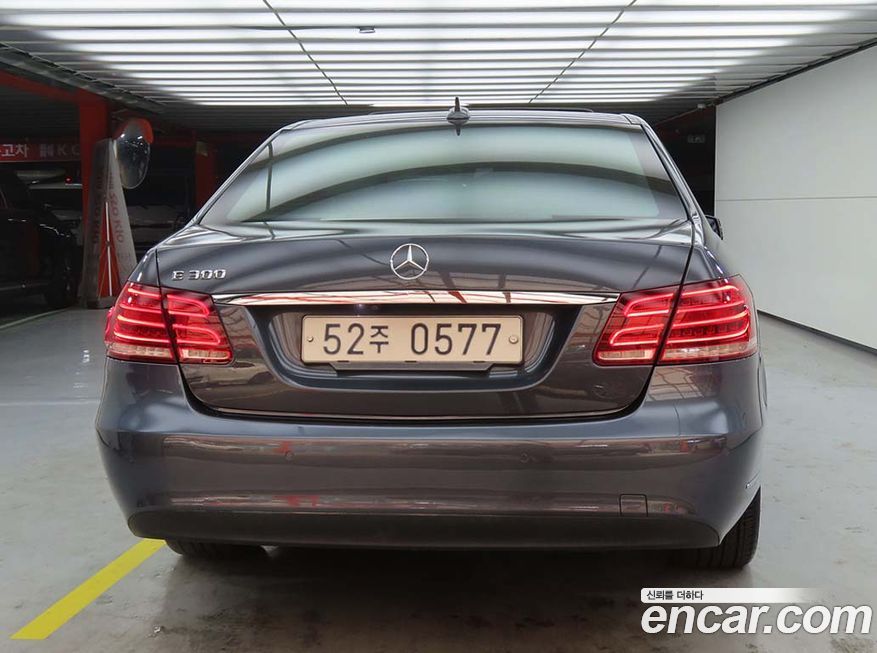 Mercedes-Benz E-Class 2016