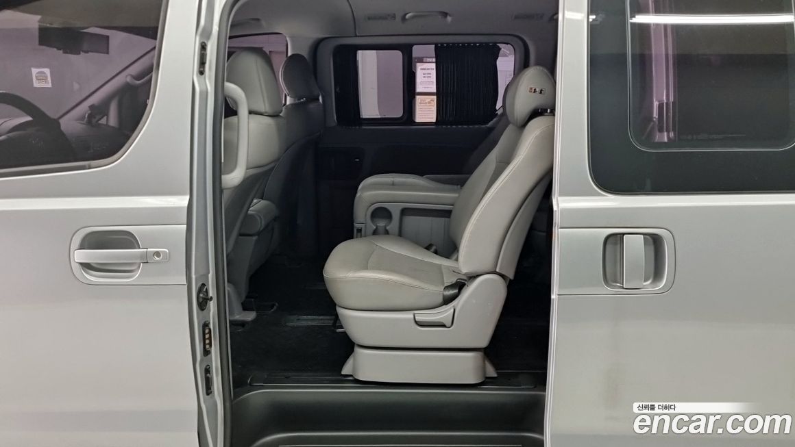 Hyundai Starex 2018