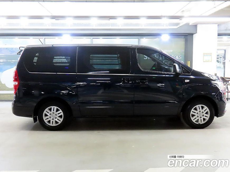 Hyundai Starex 2021