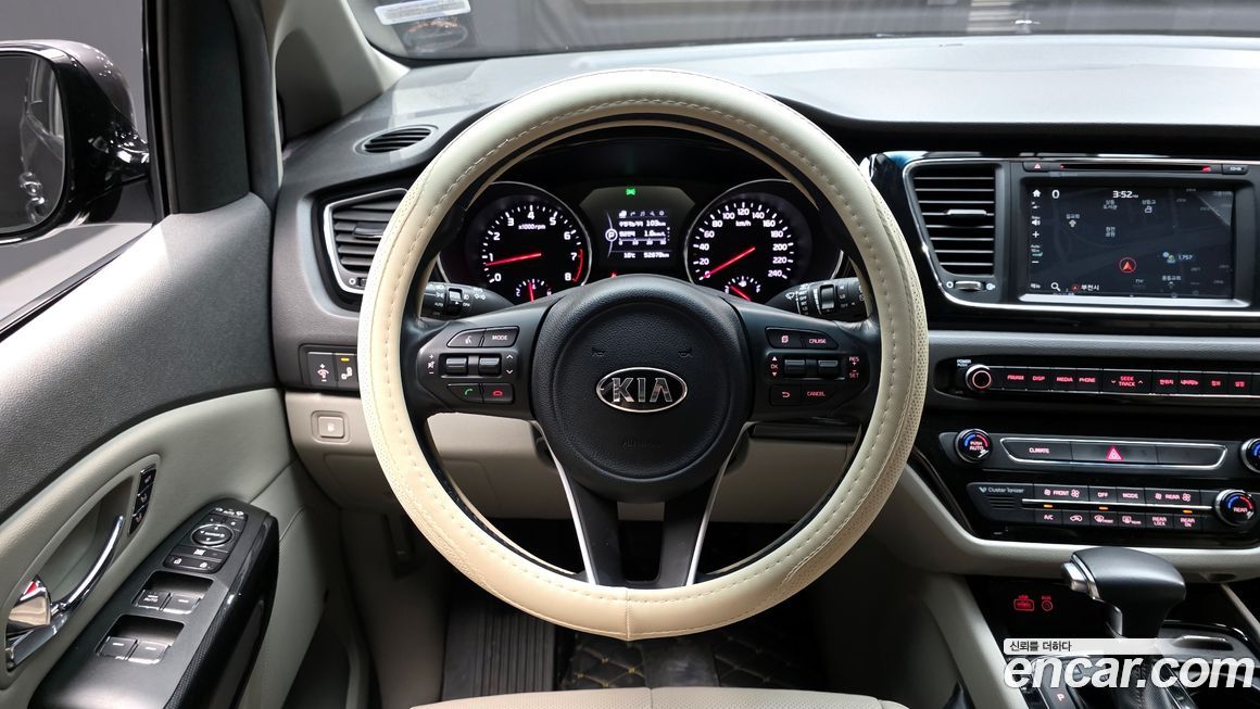 Kia Canival 2018