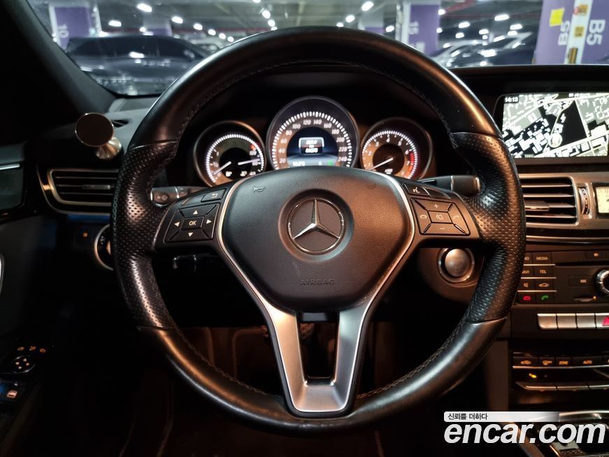 Mercedes-Benz E-Class 2016