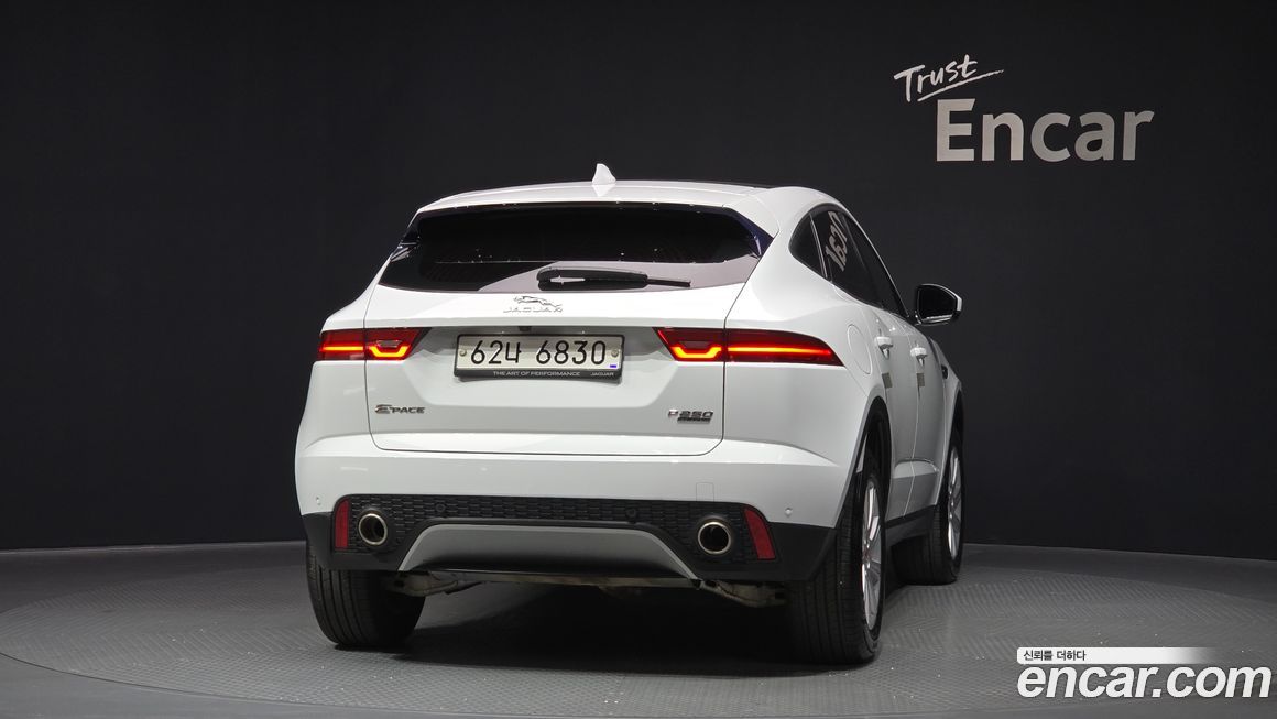 Jaguar E-PACE 2018