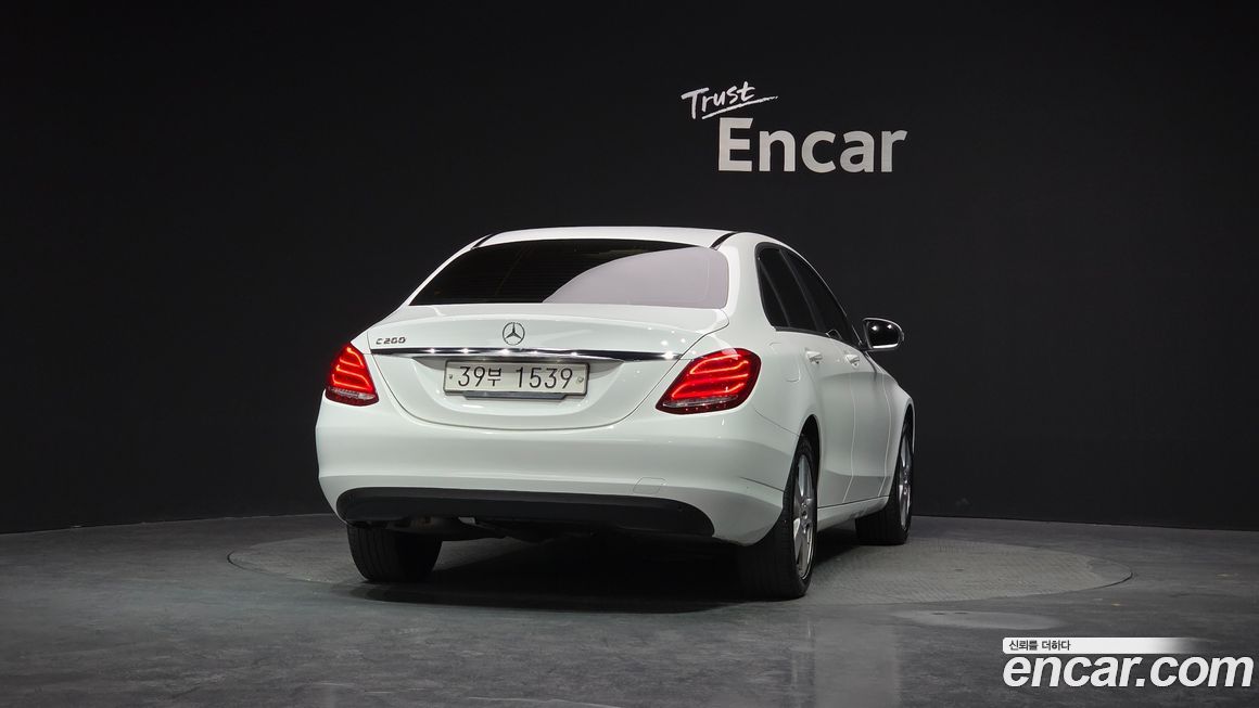 Mercedes-Benz C-Class 2017
