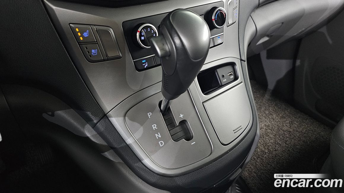 Hyundai Starex 2021
