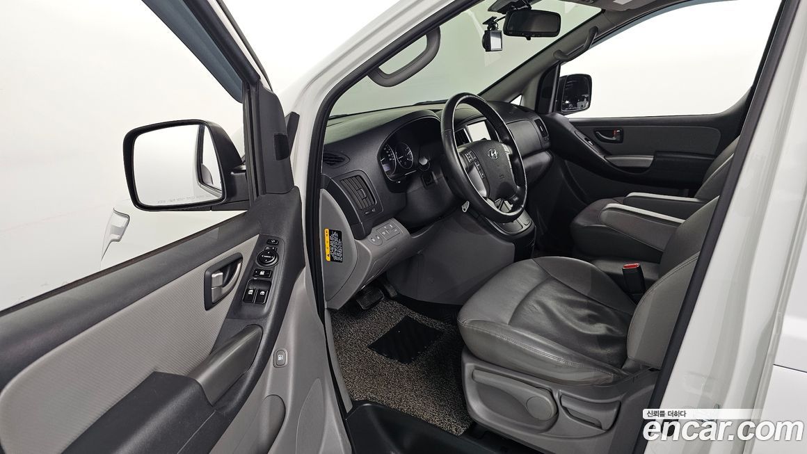 Hyundai Starex 2021