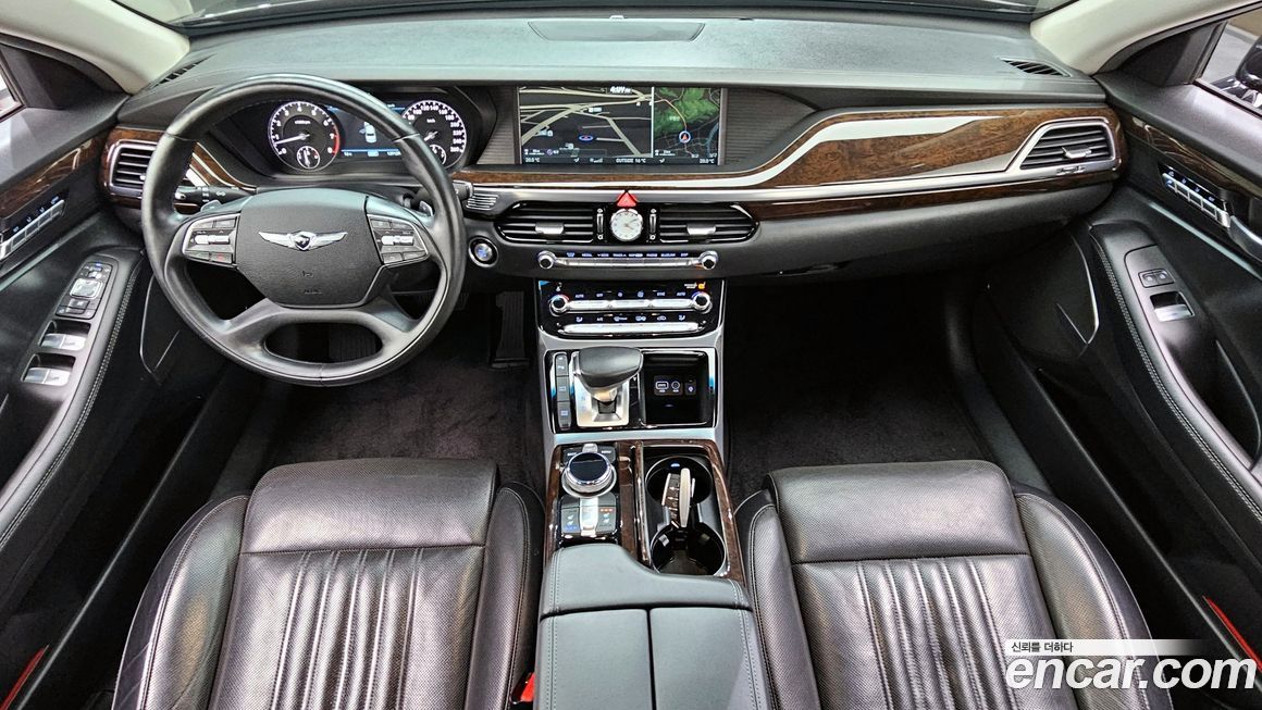 Genesis EQ900 2016