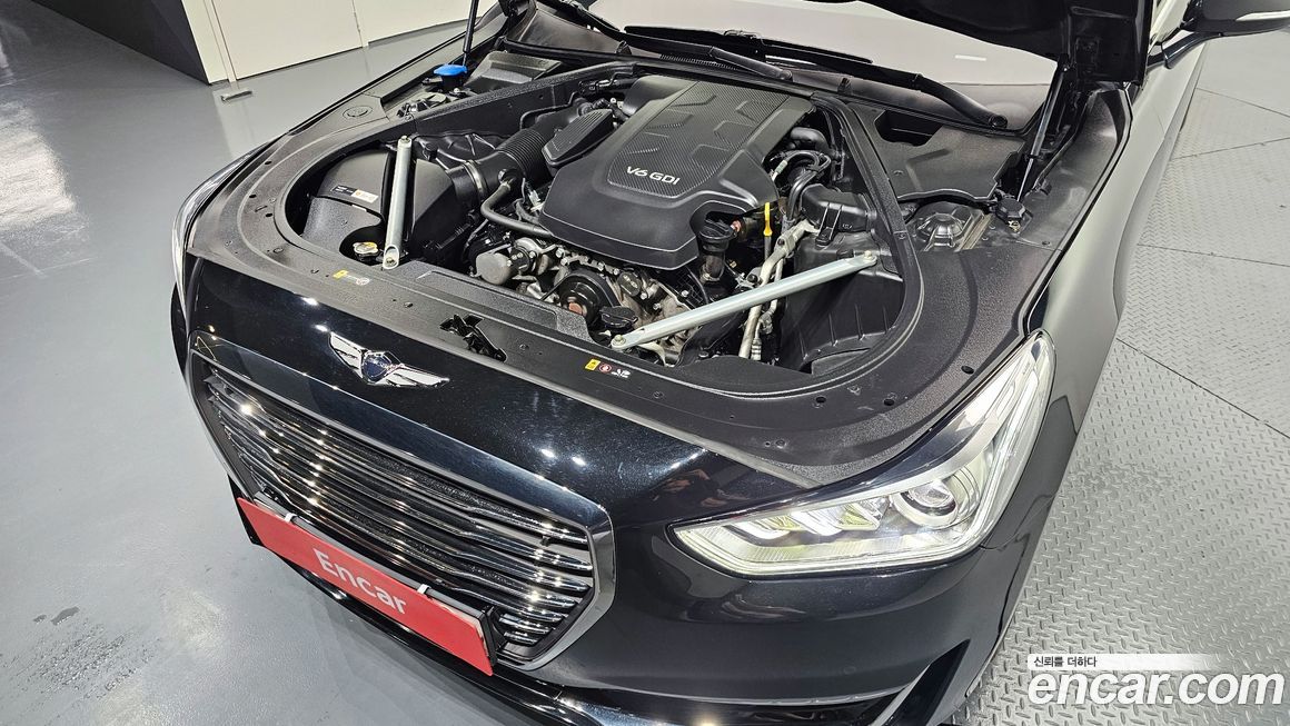 Genesis EQ900 2016