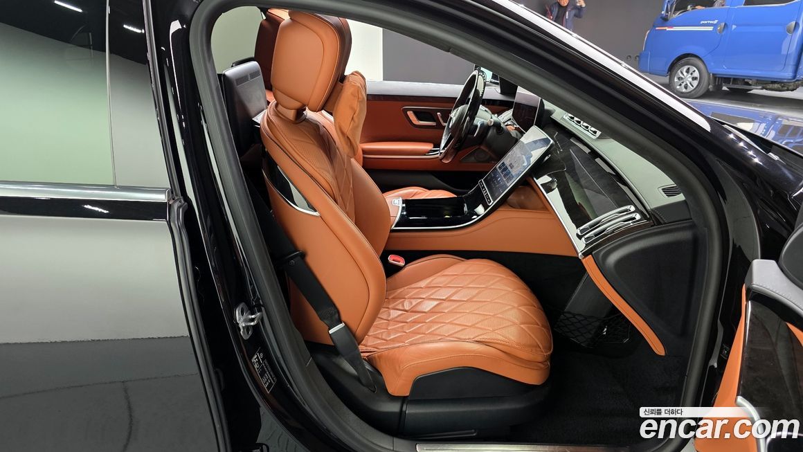 Mercedes-Benz S-Class 2021