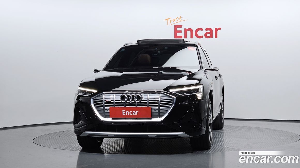 Audi e-tron 2022