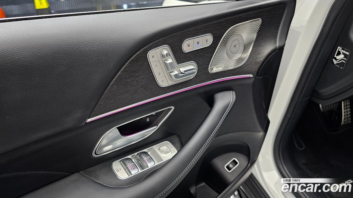 Mercedes-Benz GLE-Class 2025