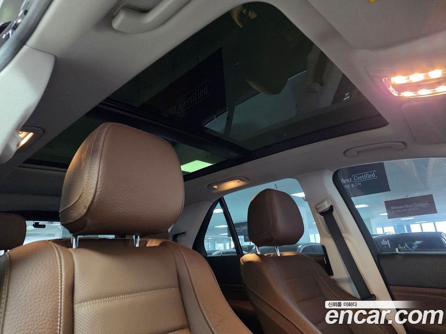 Mercedes-Benz GLE-Class 2025