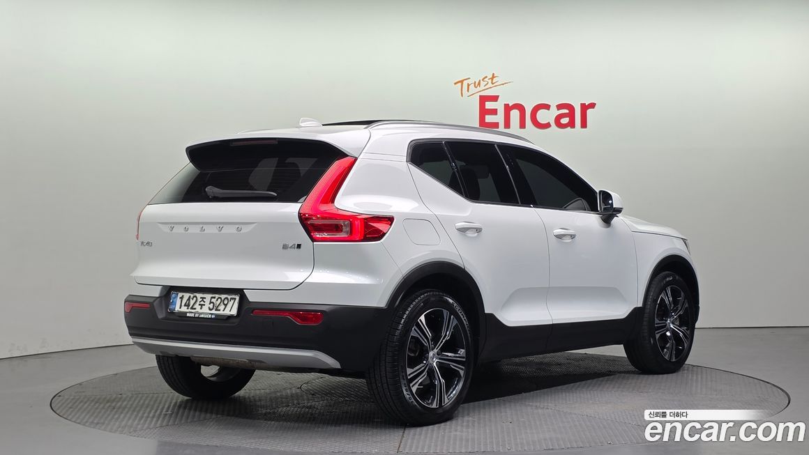 Volvo XC40 2021