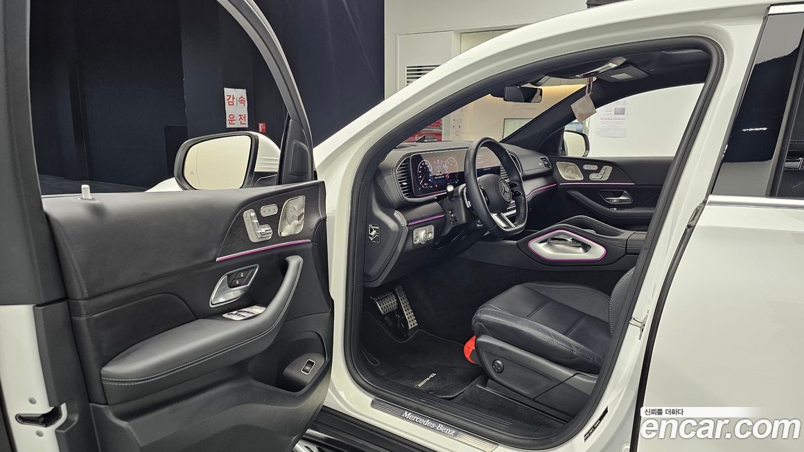 Mercedes-Benz GLE-Class 2025